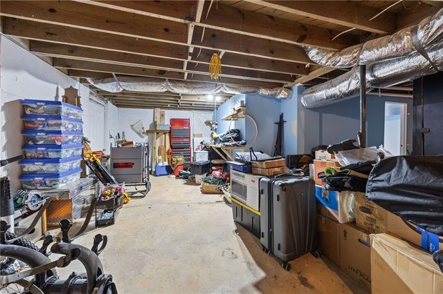 833 Bowerwood Drive, Thomasville, NC 27360