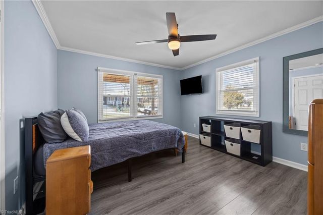 833 Bowerwood Drive, Thomasville, NC 27360