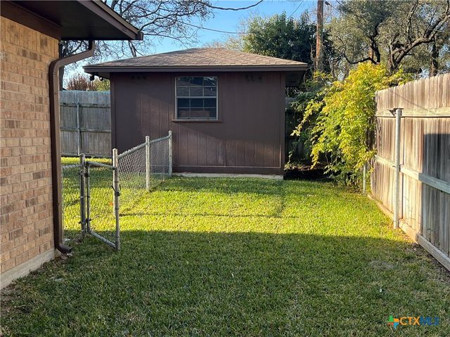 3065 Summit Drive, Belton, TX 76513