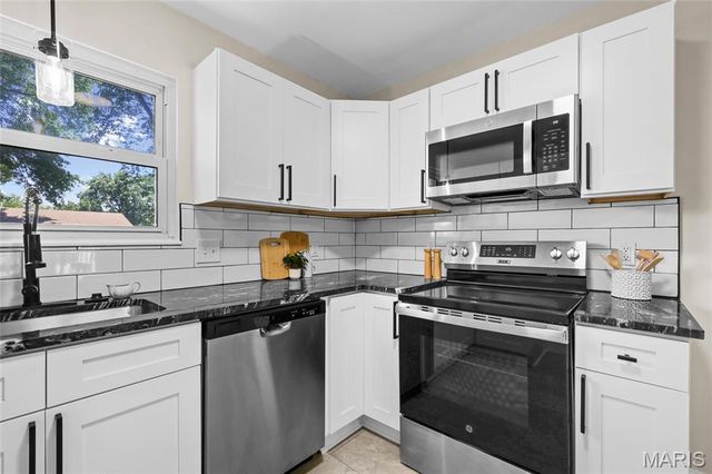 4832 Bluesage Trail, Florissant, MO 63033