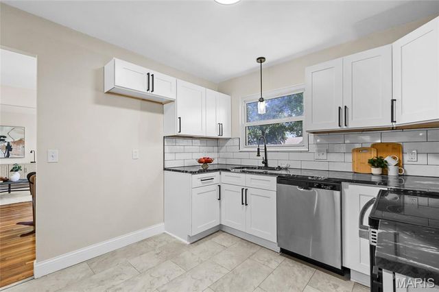 4832 Bluesage Trail, Florissant, MO 63033