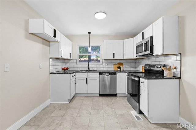 4832 Bluesage Trail, Florissant, MO 63033