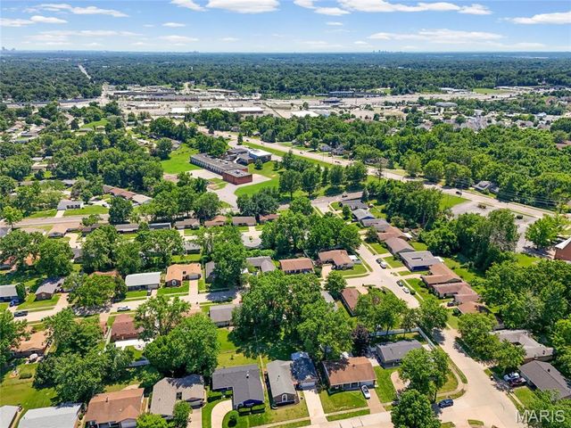 4832 Bluesage Trail, Florissant, MO 63033