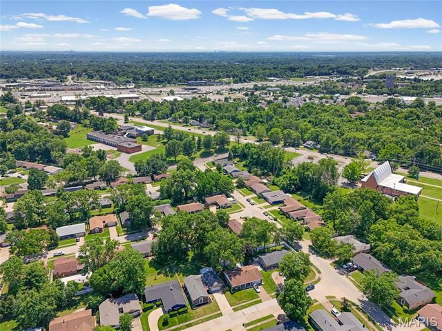 4832 Bluesage Trail, Florissant, MO 63033