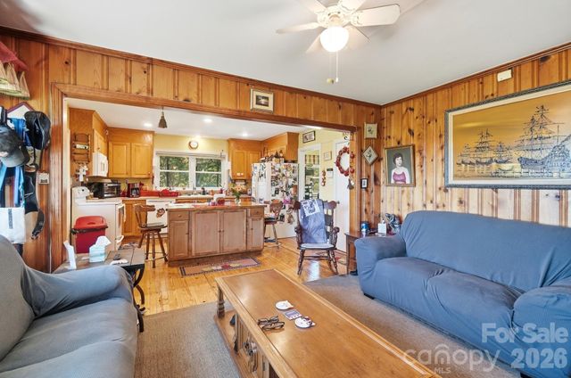 1821 Overbrook Road, Kershaw, SC 29067