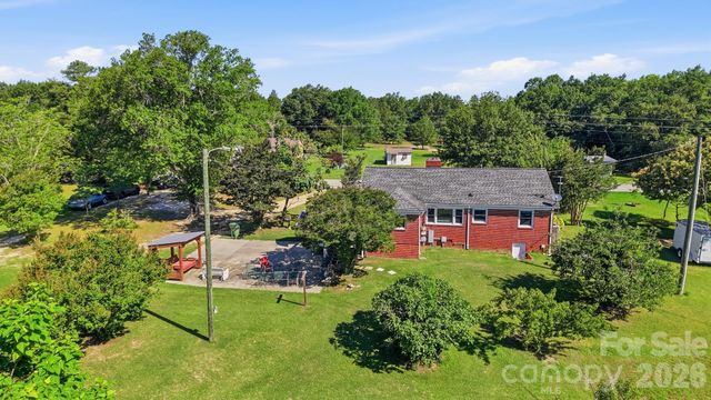 1821 Overbrook Road, Kershaw, SC 29067