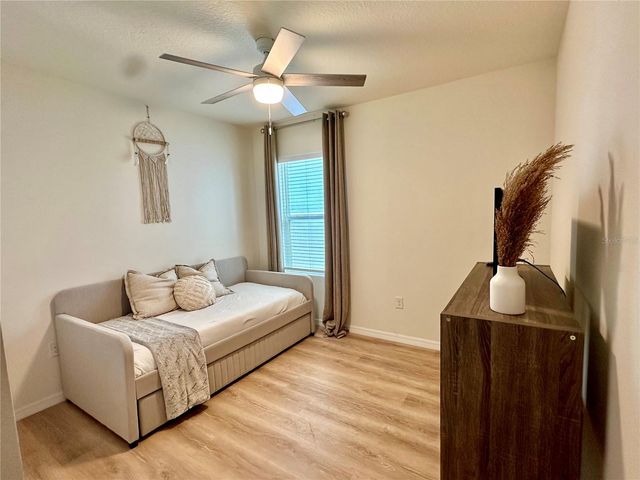 9582 BLACK WALNUT DRIVE, Groveland, FL 34736