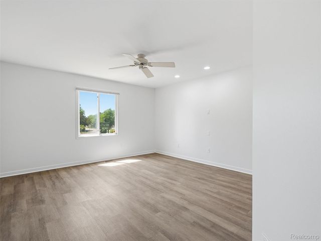 7058 Elmhurst 1, West Bloomfield Charter Township, MI 48322