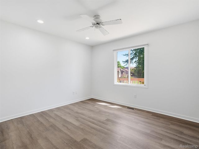7058 Elmhurst 1, West Bloomfield Charter Township, MI 48322
