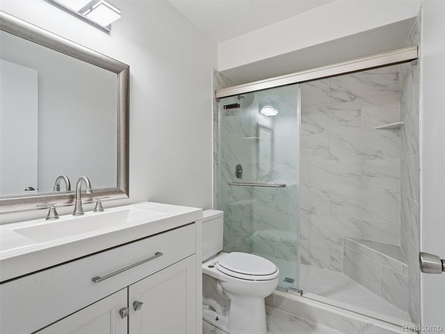 7058 Elmhurst 1, West Bloomfield Charter Township, MI 48322