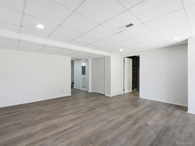 7058 Elmhurst 1, West Bloomfield Charter Township, MI 48322