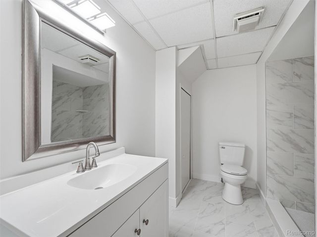 7058 Elmhurst 1, West Bloomfield Charter Township, MI 48322