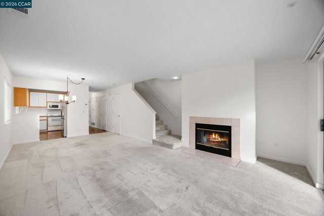 2590 2590 Oak Rd 244, Walnut Creek, CA 94597