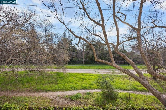 2590 2590 Oak Rd 244, Walnut Creek, CA 94597