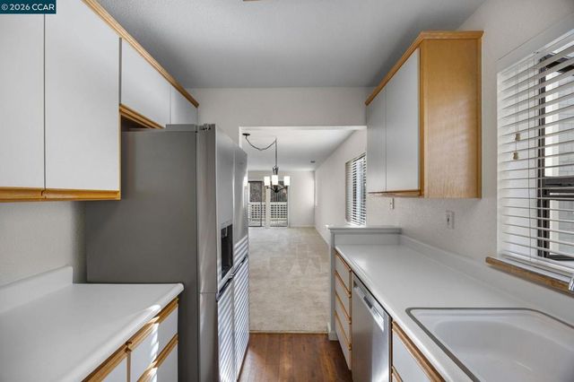 2590 2590 Oak Rd 244, Walnut Creek, CA 94597