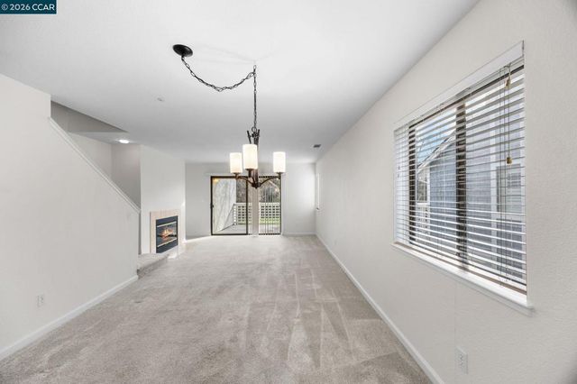 2590 2590 Oak Rd 244, Walnut Creek, CA 94597