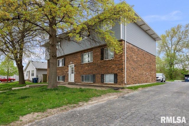 3536 HEATHERTON Drive, Davenport, IA 52804