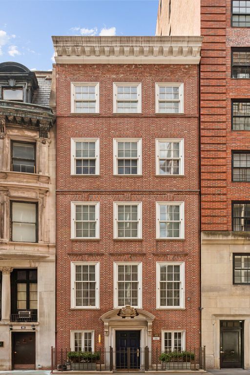 46 E 66TH Street, New York City, NY 10065
