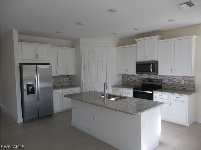 4114 Dutchess Park RD, Fort Myers, FL 33916