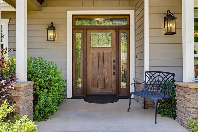 10213 Evergreen Ranch Ct, Grass Valley, CA 95949