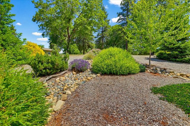 10213 Evergreen Ranch Ct, Grass Valley, CA 95949