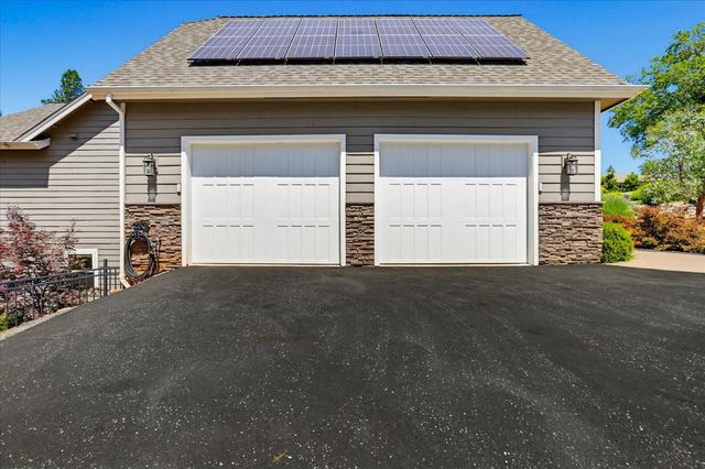 10213 Evergreen Ranch Ct, Grass Valley, CA 95949