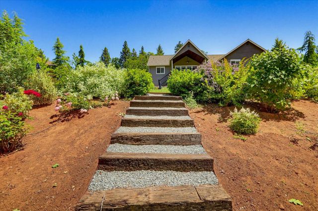 10213 Evergreen Ranch Ct, Grass Valley, CA 95949