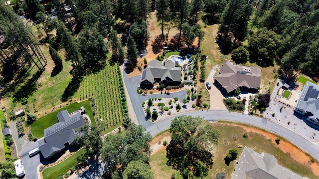 10213 Evergreen Ranch Ct, Grass Valley, CA 95949