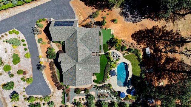 10213 Evergreen Ranch Ct, Grass Valley, CA 95949