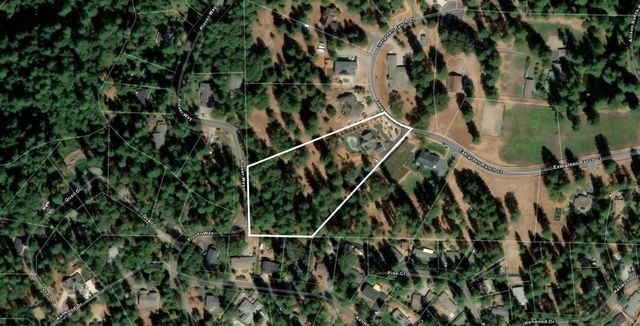 10213 Evergreen Ranch Ct, Grass Valley, CA 95949