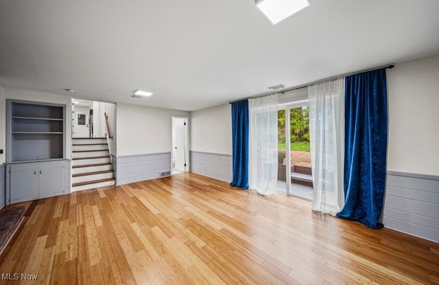 1066 Eastlawn Drive, Highland Heights, OH 44143