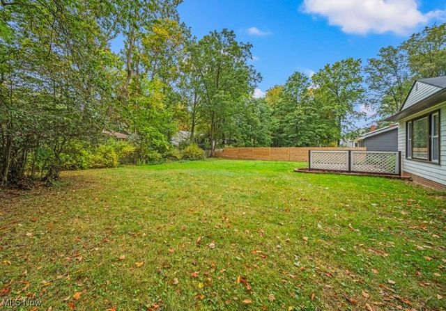 1066 Eastlawn Drive, Highland Heights, OH 44143