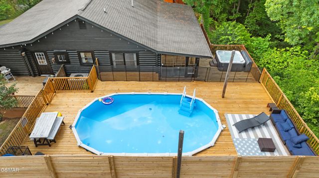 3009 Crestview Court, Sevierville, TN 37862
