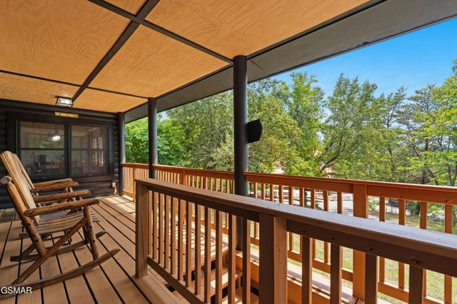 3009 Crestview Court, Sevierville, TN 37862