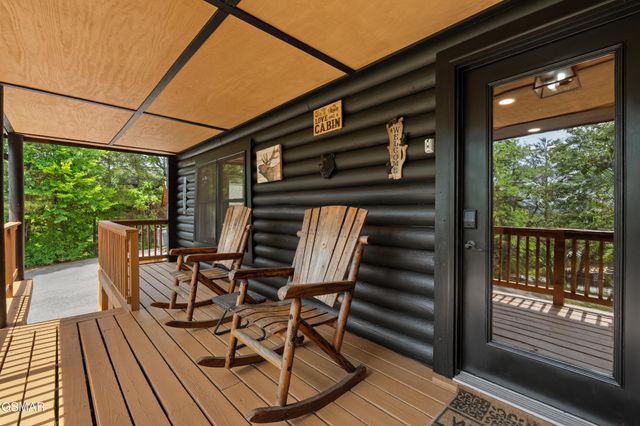 3009 Crestview Court, Sevierville, TN 37862