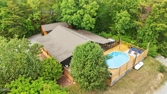 3009 Crestview Court, Sevierville, TN 37862