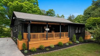 3009 Crestview Court, Sevierville, TN 37862