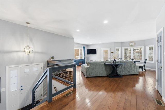 28 CARDINAL Drive, Killingly, CT 06241