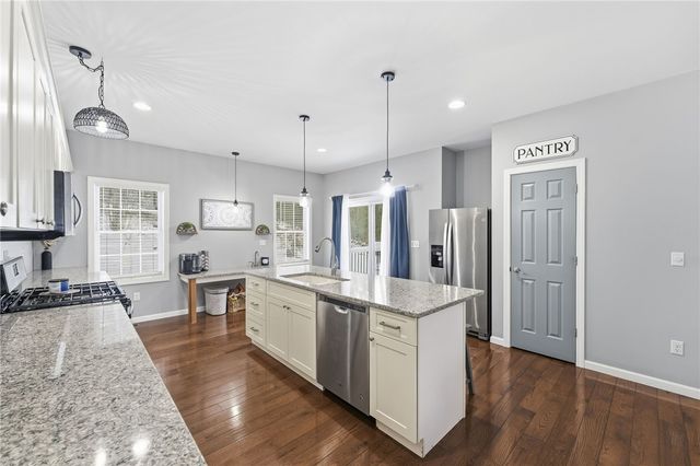 28 CARDINAL Drive, Killingly, CT 06241