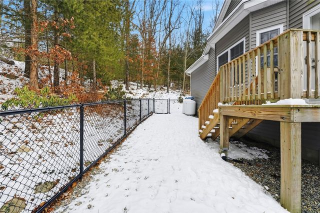 28 CARDINAL Drive, Killingly, CT 06241