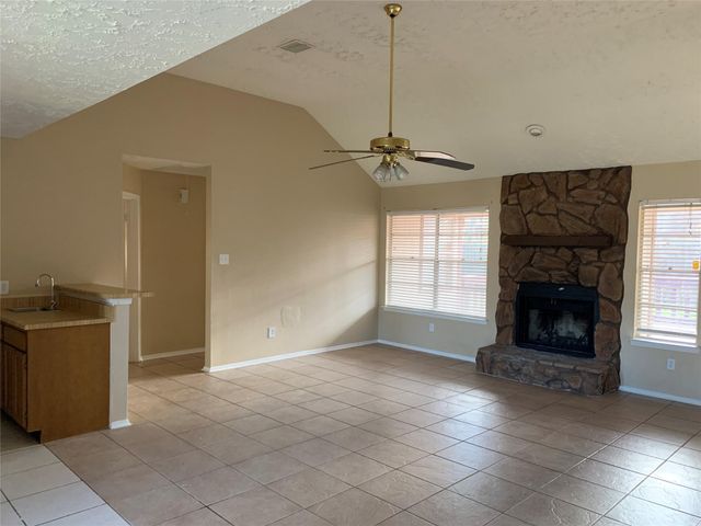 2511 Radcliffe Drive, Sugar Land, TX 77498