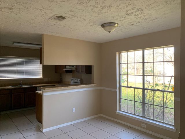 2511 Radcliffe Drive, Sugar Land, TX 77498