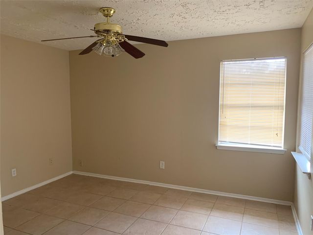 2511 Radcliffe Drive, Sugar Land, TX 77498