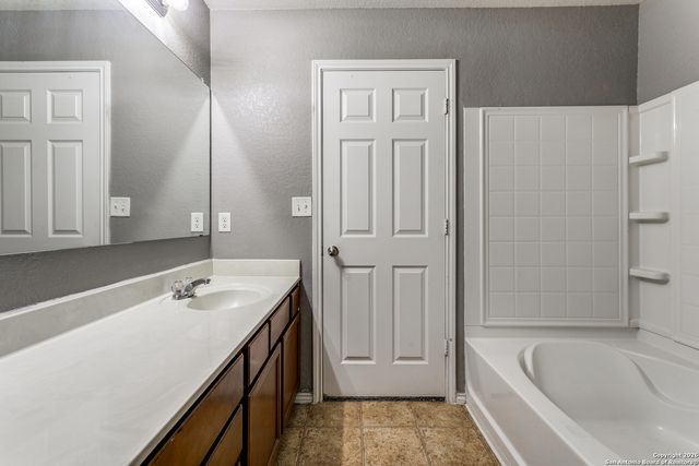 12118 Amber Vista, San Antonio, TX 78254