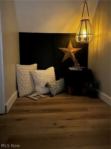 1111 Center Avenue, Cuyahoga Falls, OH 44221