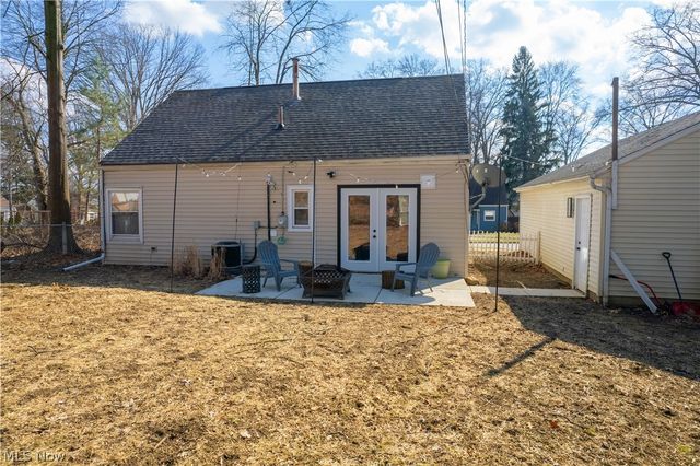 1111 Center Avenue, Cuyahoga Falls, OH 44221
