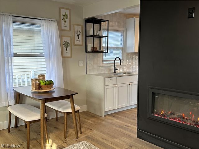 1111 Center Avenue, Cuyahoga Falls, OH 44221