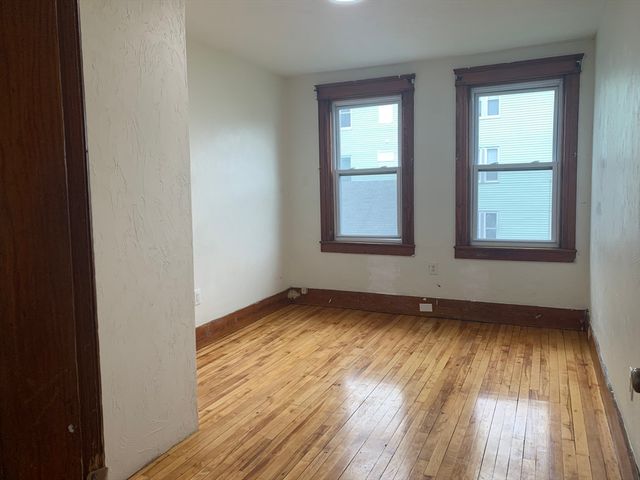 27 Granby Rd 2, Worcester, MA 01604