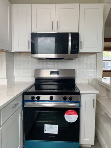 27 Granby Rd 2, Worcester, MA 01604
