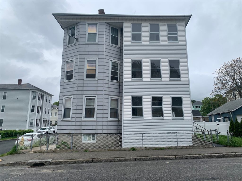 27 Granby Rd 2, Worcester, MA 01604